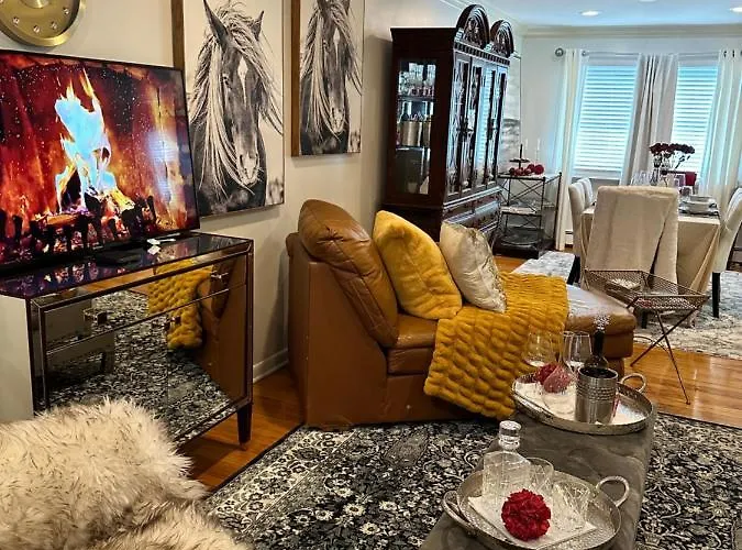 Welcoming Private Suite With French Touches