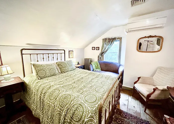 The Borland House Inn